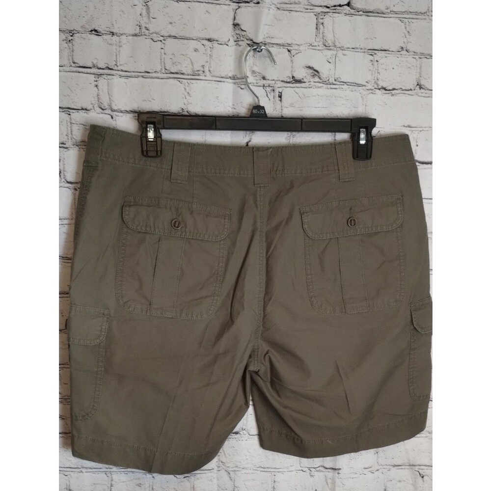 Columbia Women's Tan Cargo Shorts - Picture 5 of 9